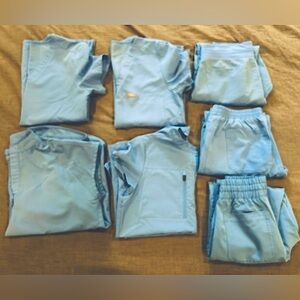 FIGS scrub lot, size XS Ceil Blue